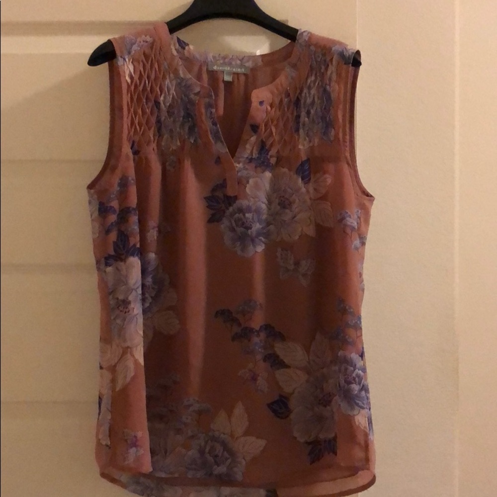 Danielrainn sleeveless floral print shirt